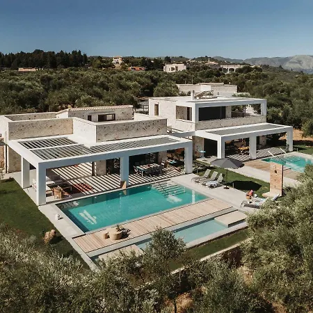 Villa Tiare Villas *