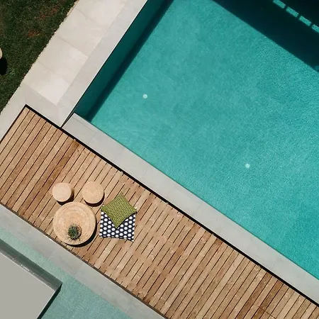 Tiare Villas *